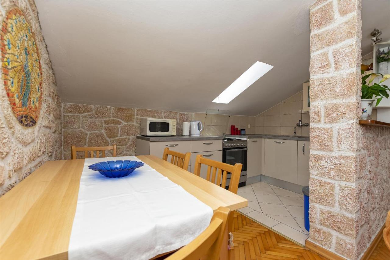 Apartment Ivanka Omiš Dış mekan fotoğraf